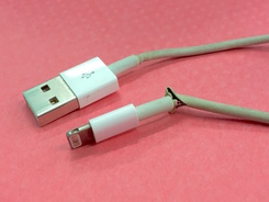 cable pelado iphone 